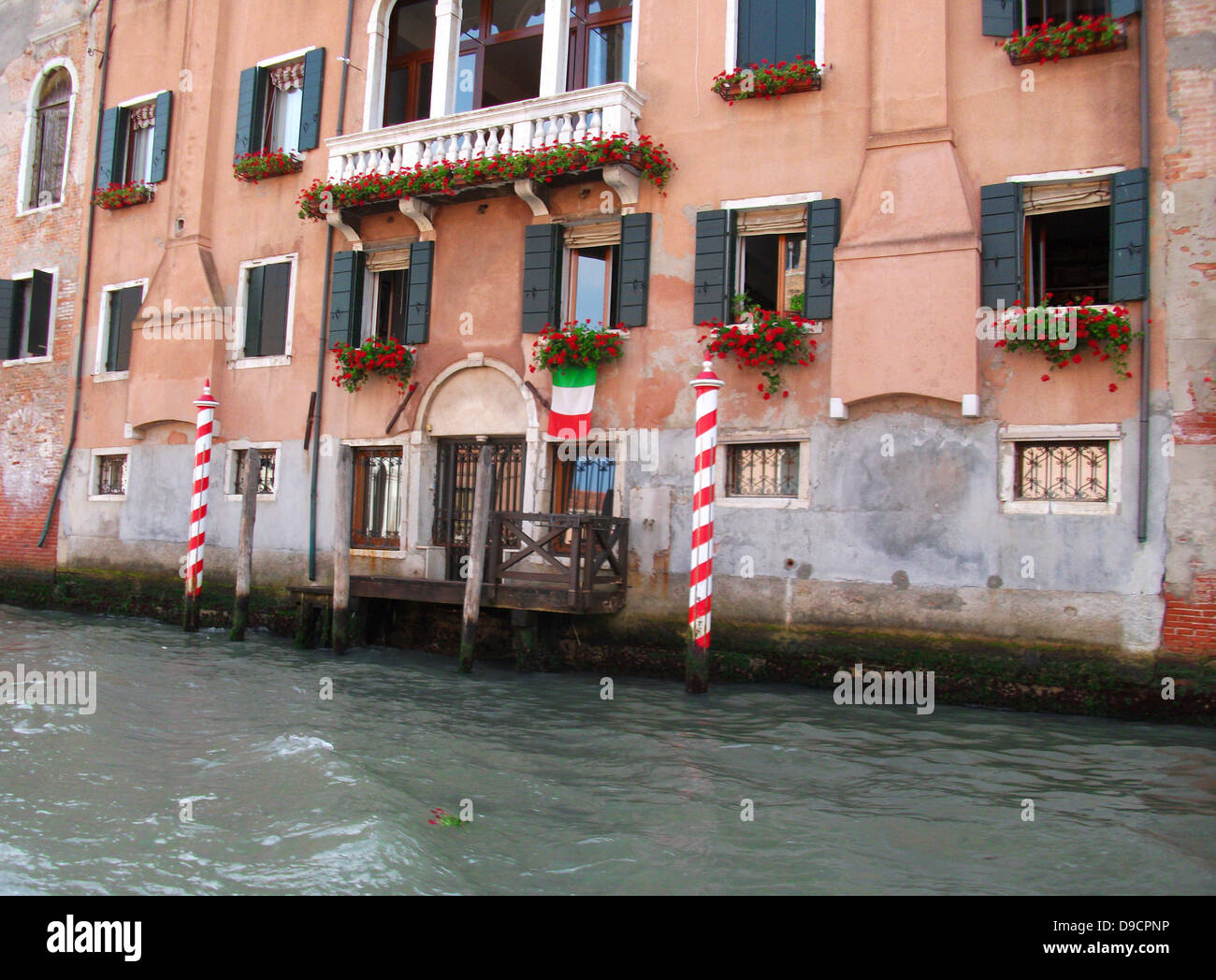 Facade of a building. Venice, Italy Stock Photo Alamy