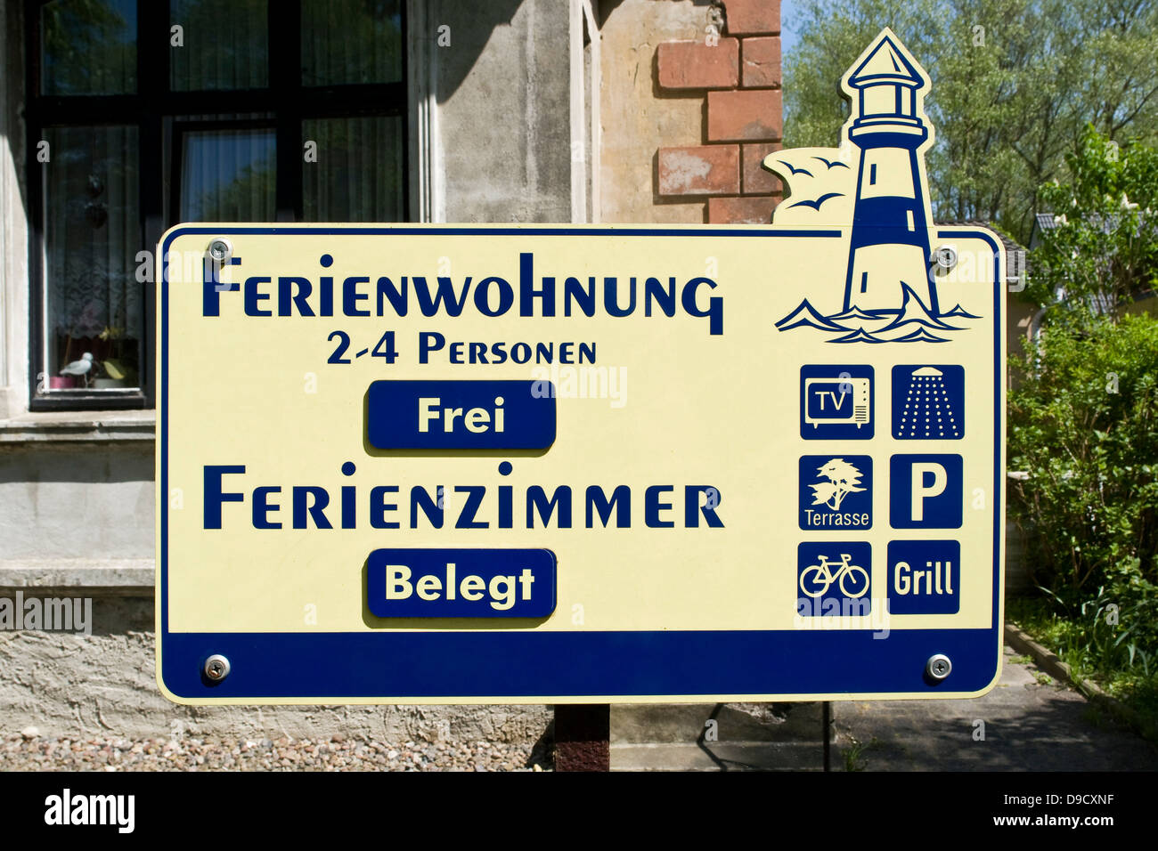 Info sign for the renting of room and holiday apartments Stock Photo