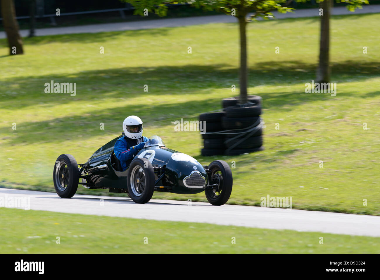 Car Racing London A car racing around Crystal Palace Park in London for the Motorsport at ...