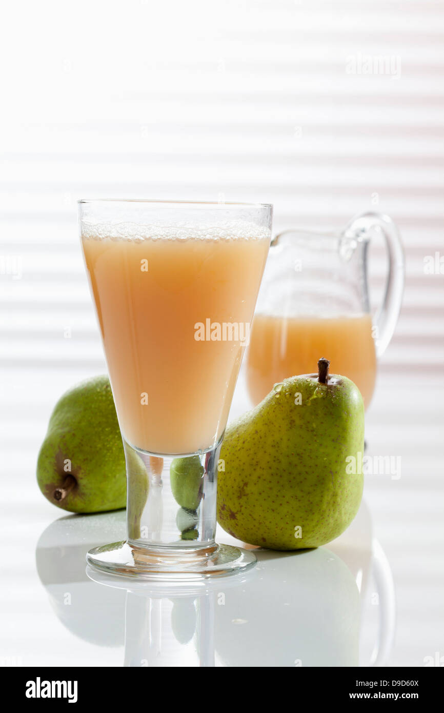 Fruit juice pear hi-res stock photography and images - Alamy