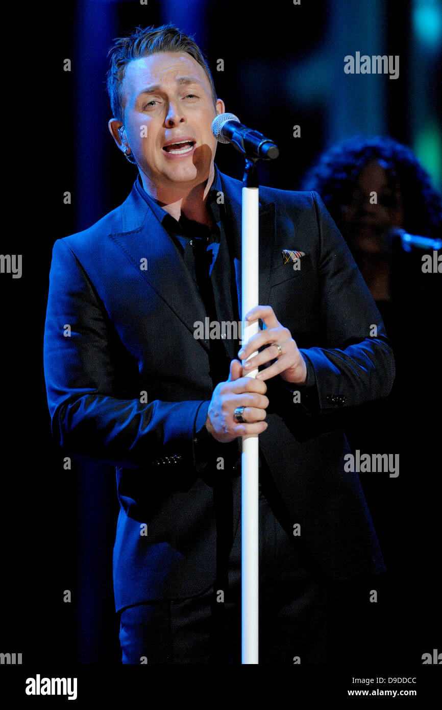 Johnny Reid 2011 JUNO Awards held at the Air Canada Centre - Show ...