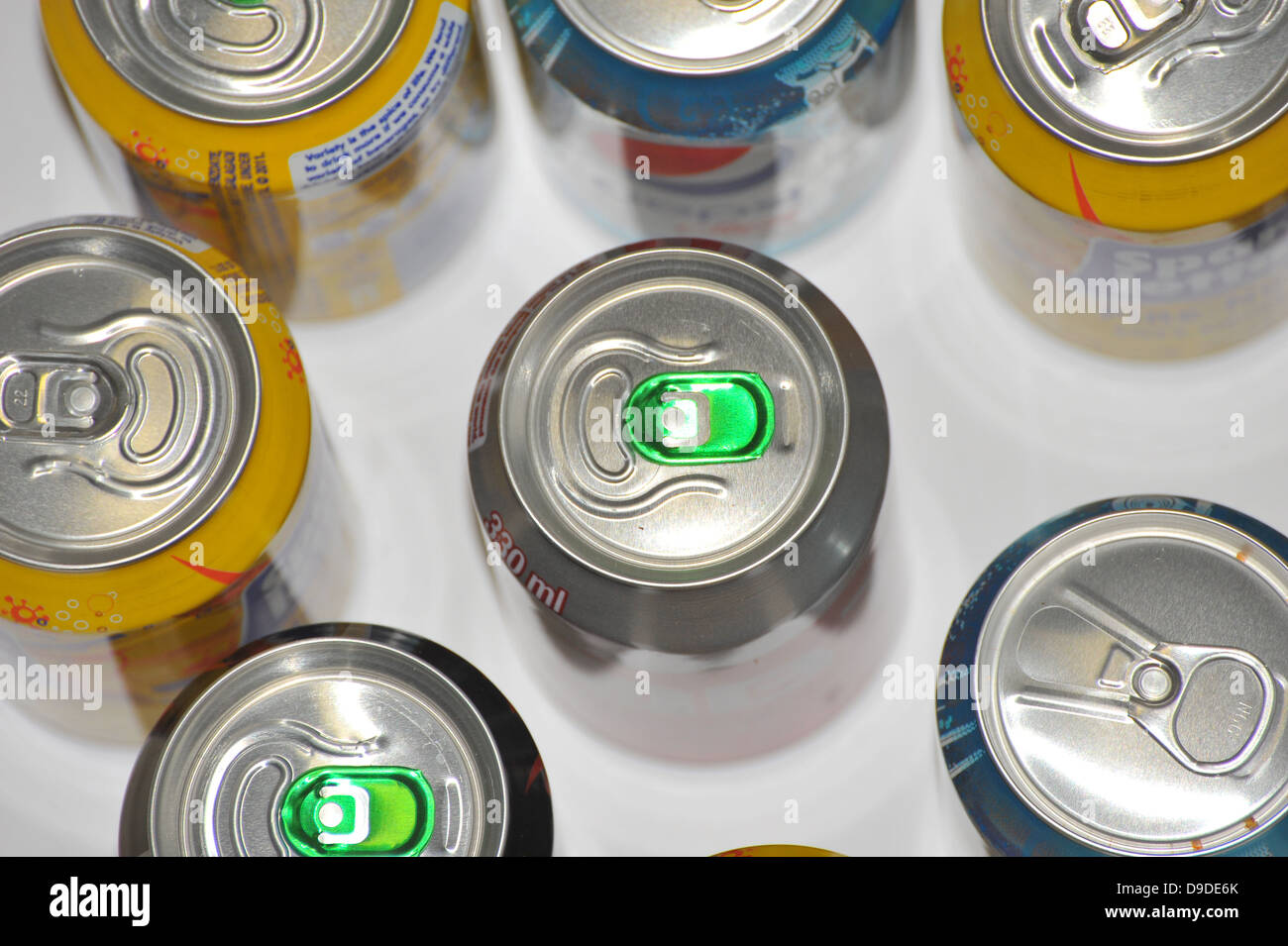 Pop cans hires stock photography and images Alamy