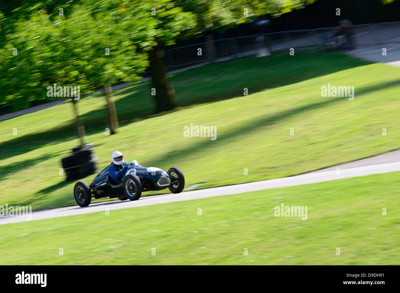 Car Racing London A car racing around Crystal Palace Park in London for the Motorsport at ...