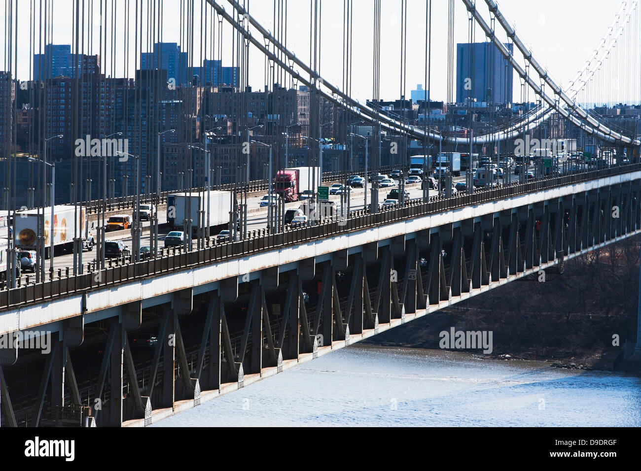 Traffic crossing Washington bridge to New York, USA Stock Photo