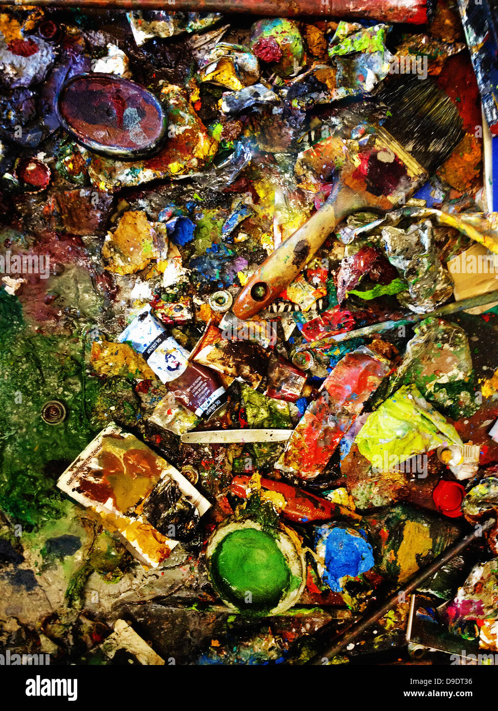 Excess materials hi-res stock photography and images - Alamy