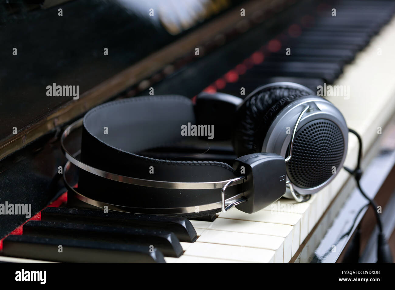 Piano keyboard with headphones for music Stock Photo Alamy