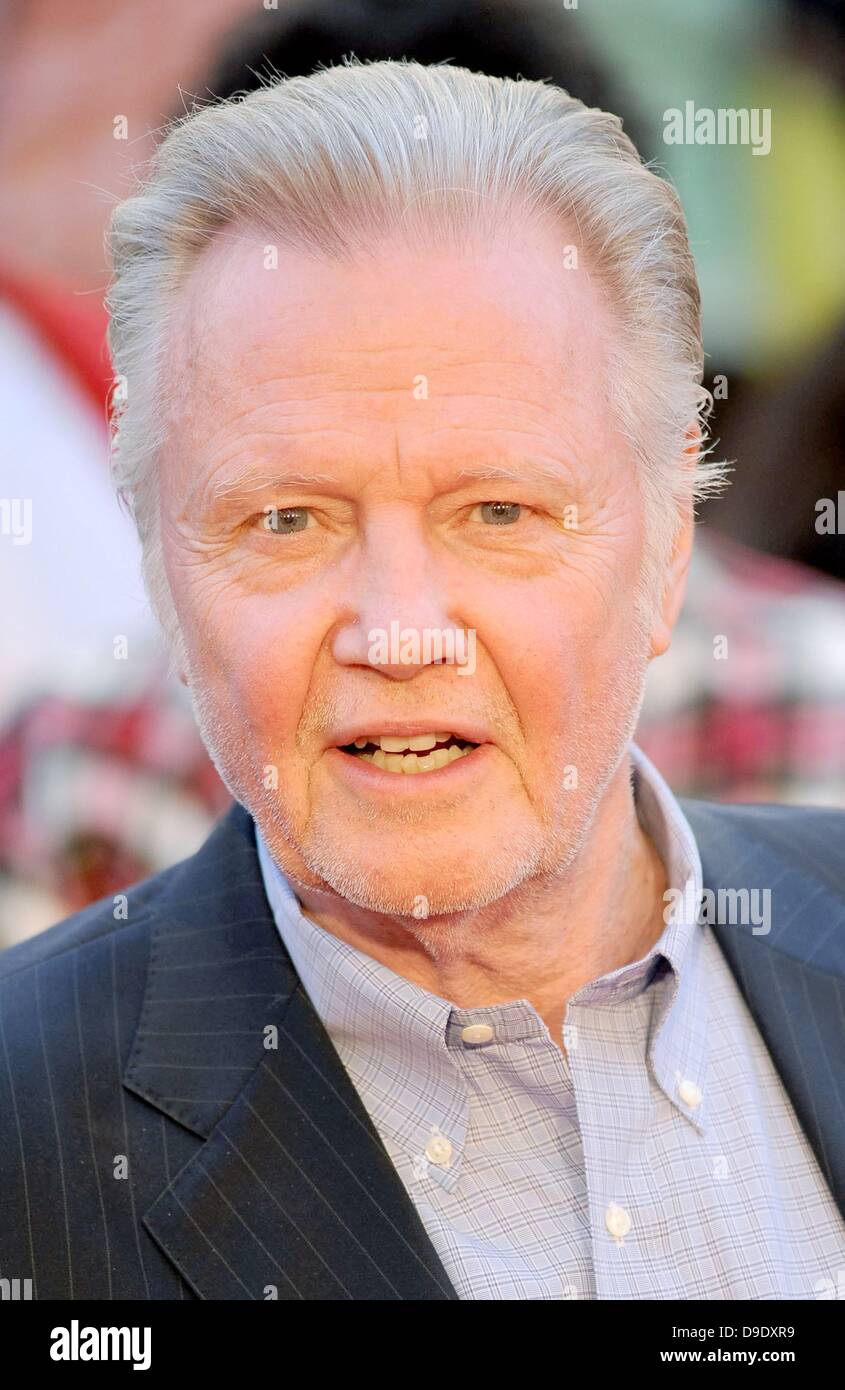 Jon Voight at arrivals for WORLD WAR Z Premiere, Duffy Square at Times Square, New York, NY June 17, 2013. Photo By: Kristin Callahan/Everett Collection Stock Photo