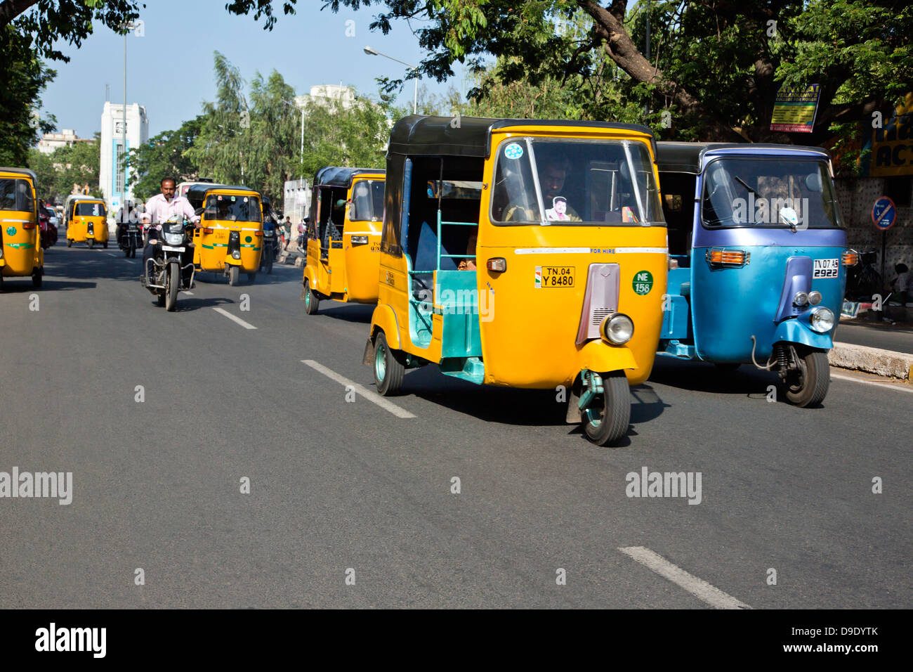 Auto rickshaw on road hires stock photography and images Alamy