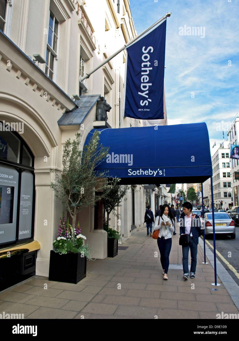 Sothebys london exterior hires stock photography and images Alamy