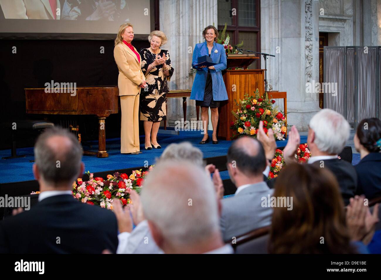 Princess Beatrix of The Netherlands attend the award ceremony of the Zilveren Anjer (silver carnation) Prince Bernhard cultuurfonds (culture foundation) at the Royal Palace Amsterdam, The Netherlands, 18 June 2013. The silver carnation is annually awarded to individuals who voluntarily worked for culture and nature conservation. Awardwinner Caroline de Westenholz. Photo: Patrick van Katwijk / NETHERLANDS AND FRANCE; OUT/dpa/Alamy Live News Stock Photo