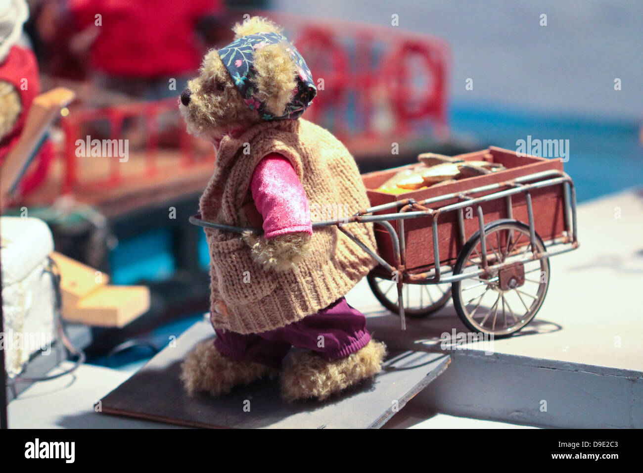 Teddy bear at work hi-res stock photography and images - Alamy