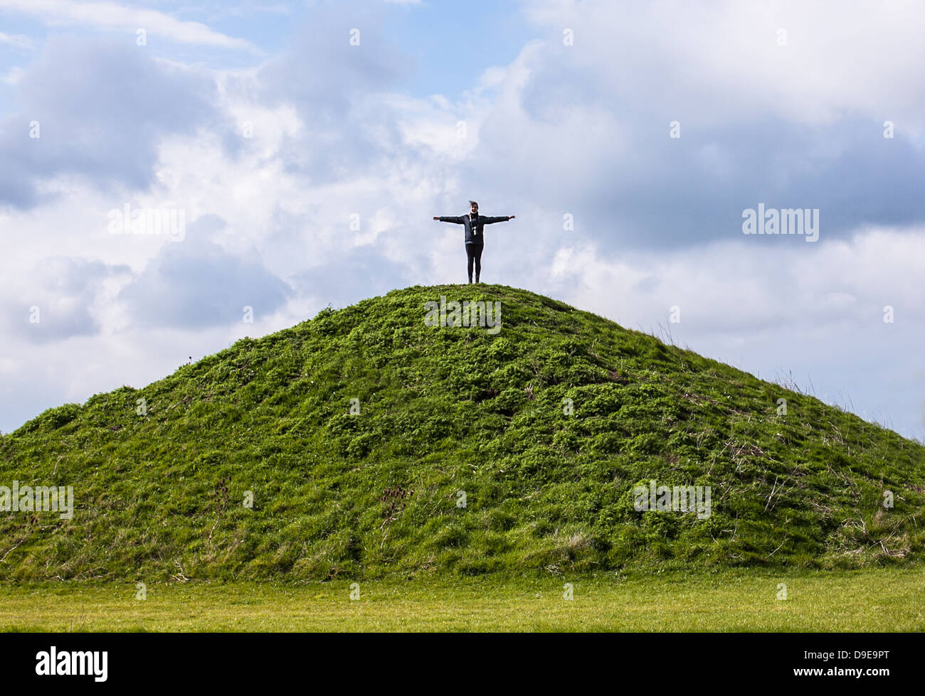 Girl on hill top hi-res stock photography and images - Alamy