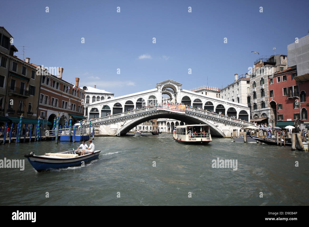 Ferry bridge over canal hi-res stock photography and images - Alamy