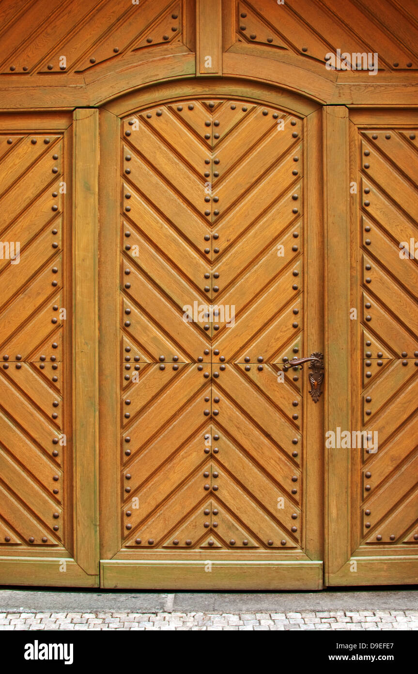 Old door oak wood beautiful hi-res stock photography and images - Alamy