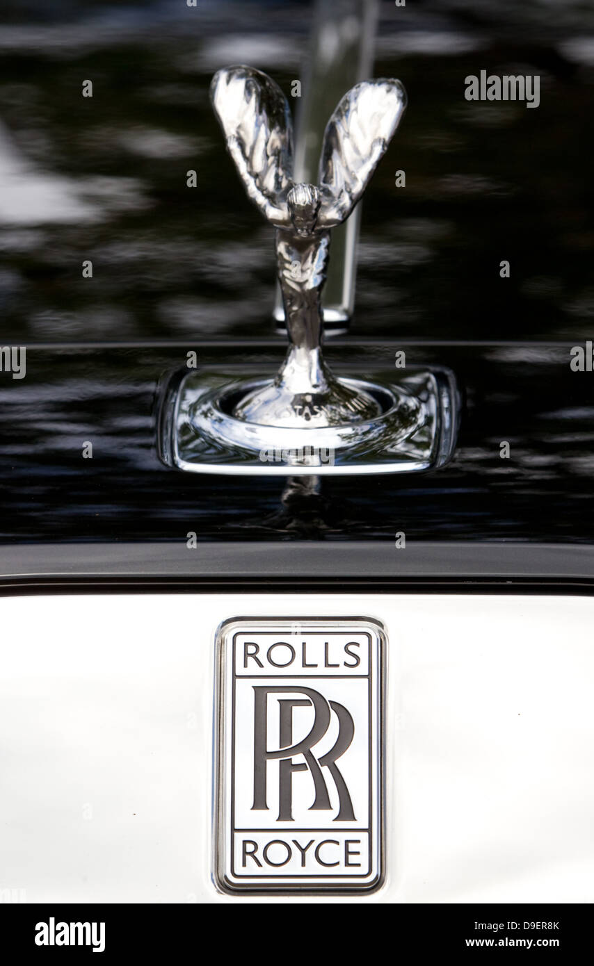 Rolls royce logo icon silver hi-res stock photography and images - Alamy