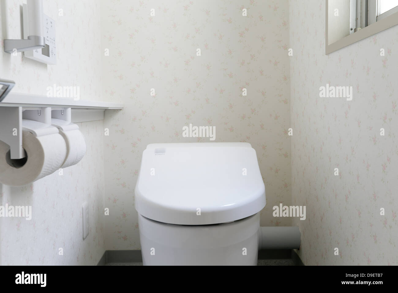 Japanese toilet hi-res stock photography and images - Alamy