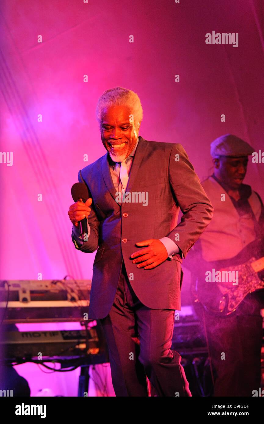Billy Ocean singing and dancing on stage at The Swindon Bowl Concert