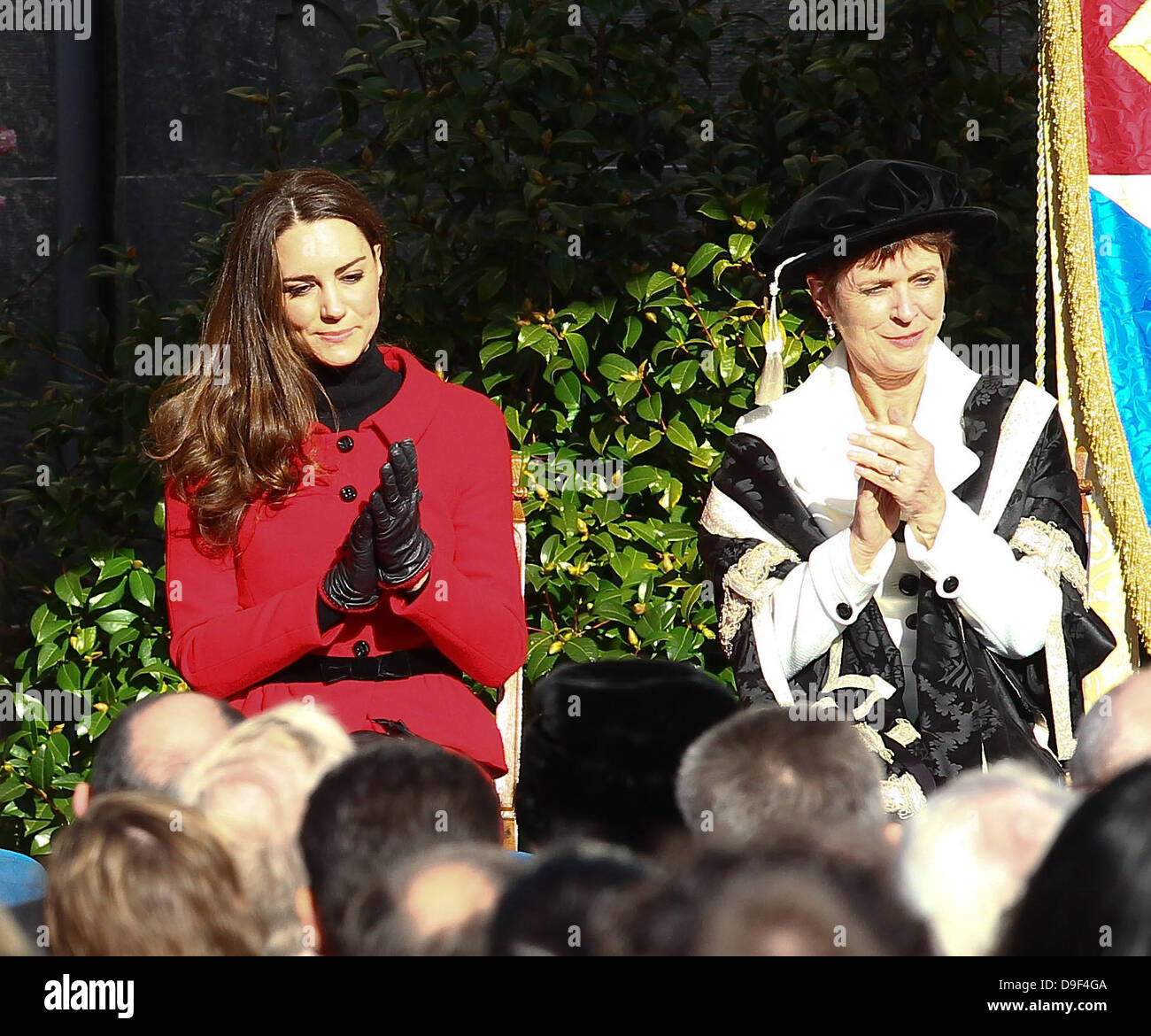 Prince William and Kate Middleton return to St. Andrews university