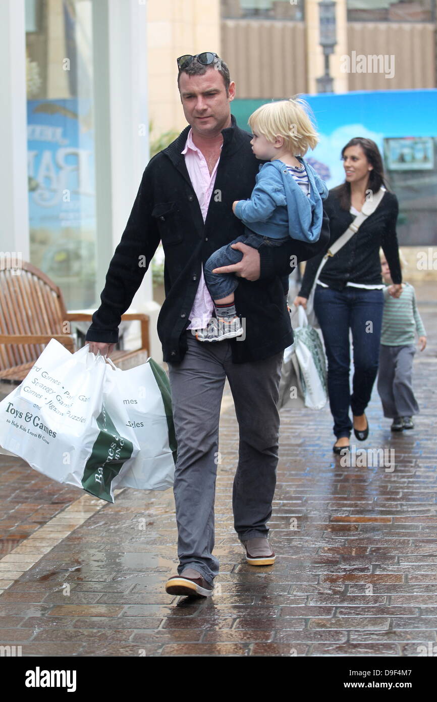 Liev Schreiber And Family Out Shopping At 'The Grove' On A Rainy Day In ...