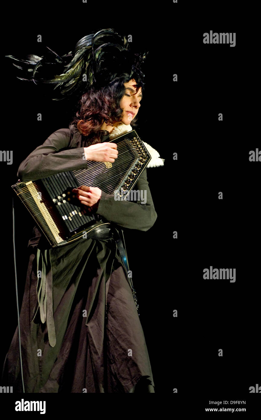 Pj Harvey High Resolution Stock Photography and Images - Alamy