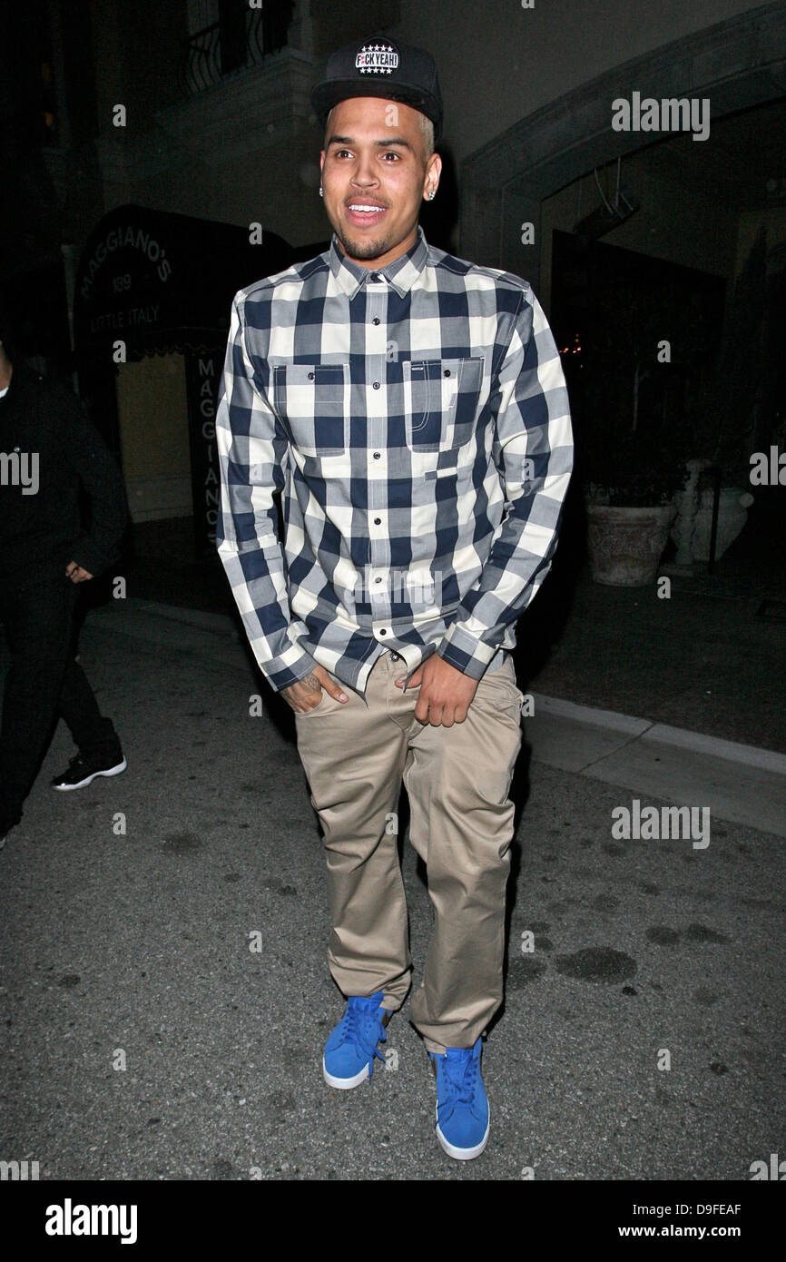 Chris Brown leaving Maggiano's Little Italy restaurant after celebrating  Justin Bieber's 17th birthday party Los Angeles, California - 01.03.11  Stock Photo - Alamy