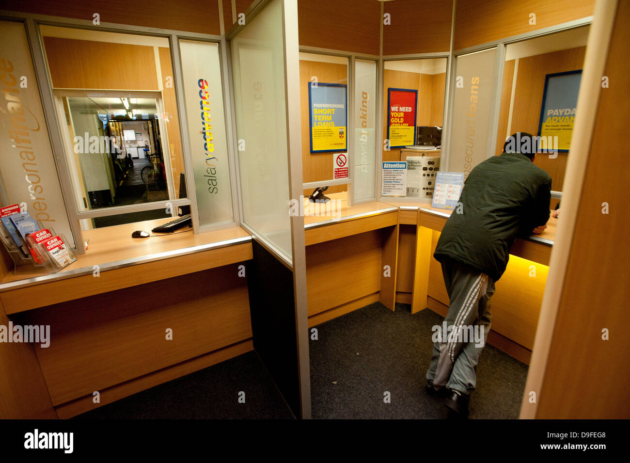 Cash converter hires stock photography and images Alamy