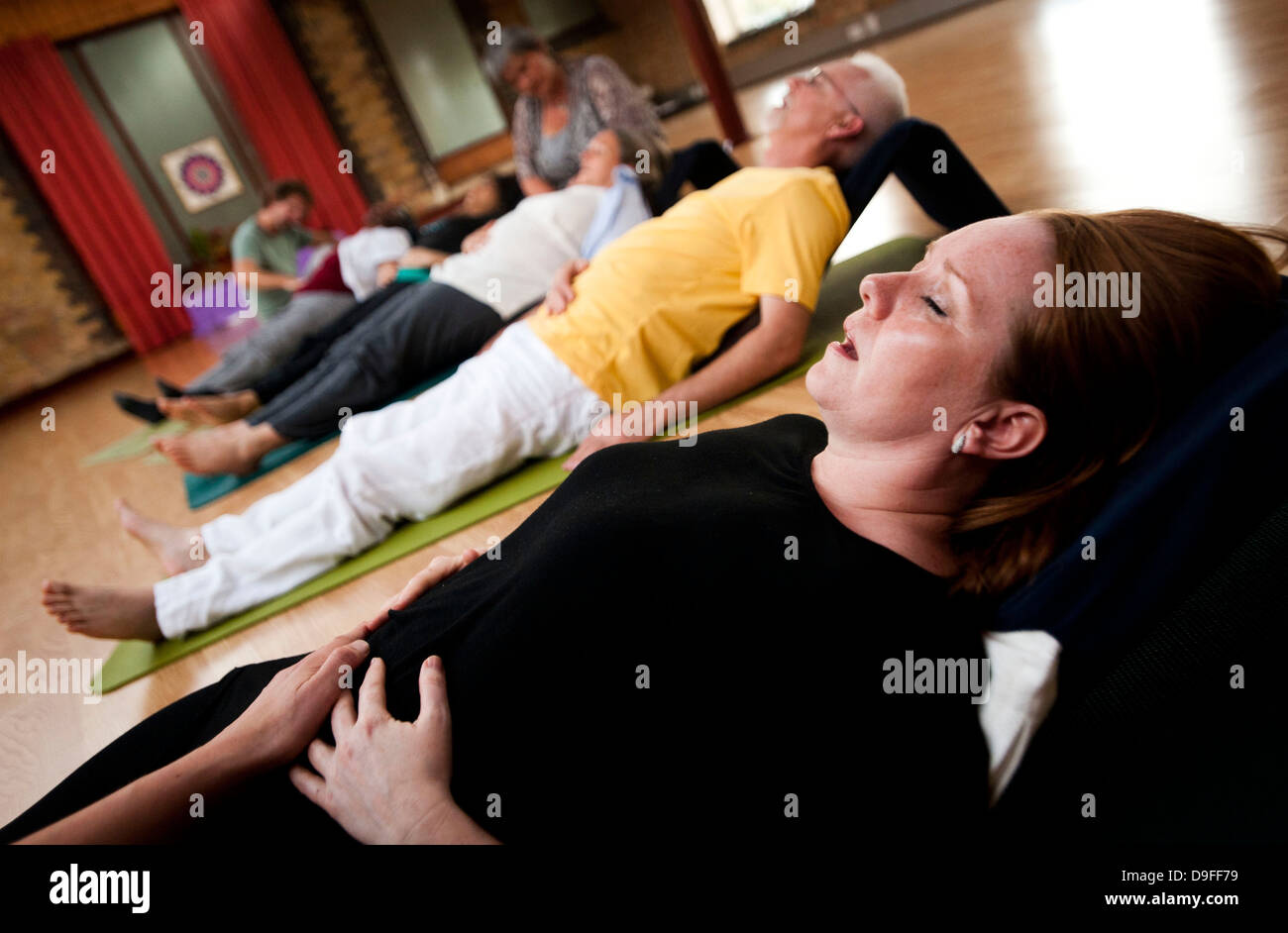 Alan Dolan the so called breath guru and other Transformational Breathing participants and facilitators, The Special Yoga Centre Stock Photo