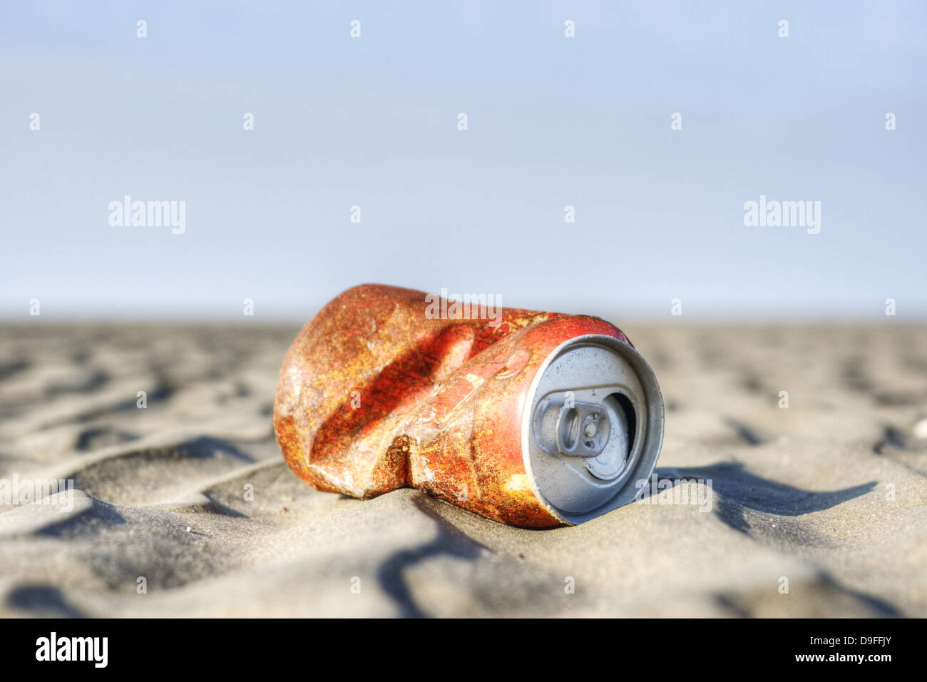 Alte Getraenkedose im Wattenmeer |Old drink can in the Wadden Sea| Stock Photo