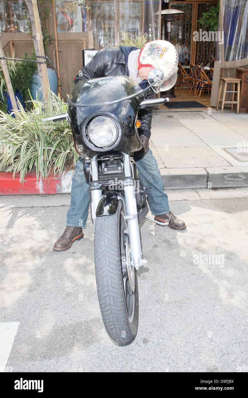Olivier Martinez Seen Leaving Little Next Door On A