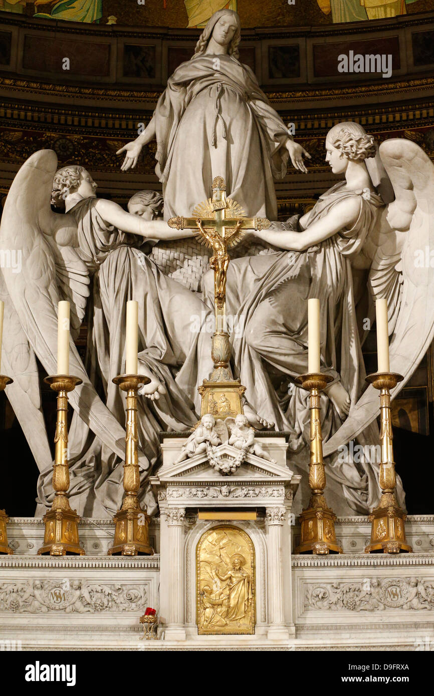 Sainte-Marie Madeleine's rapture by Charles Marochetti, Maitre-Autel, Eglise de la Madeleine, Paris, France Stock Photo