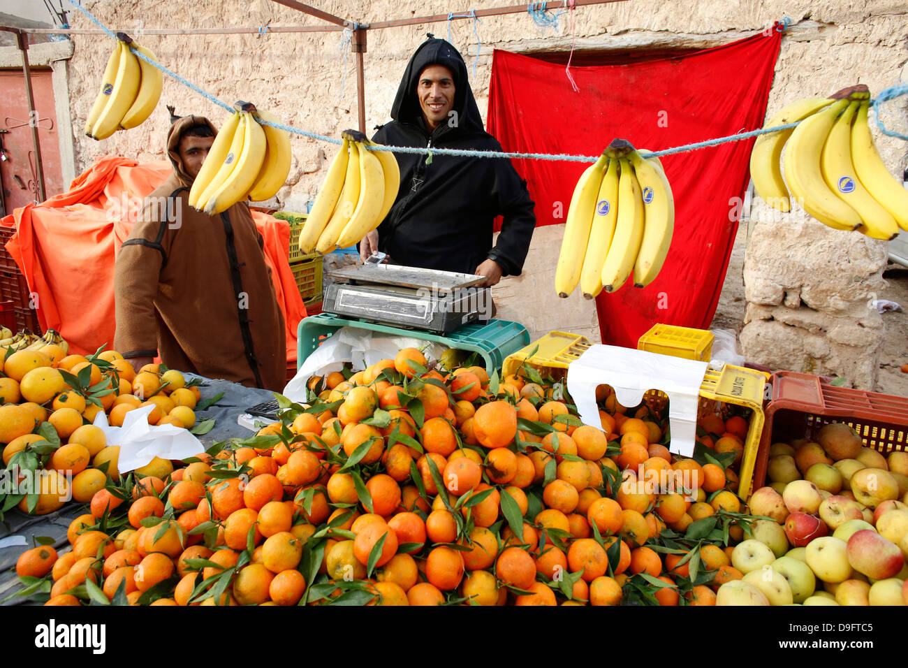 Fruit stall at Douz weekly market, Kebili, Tunisia, Africa Stock Photo