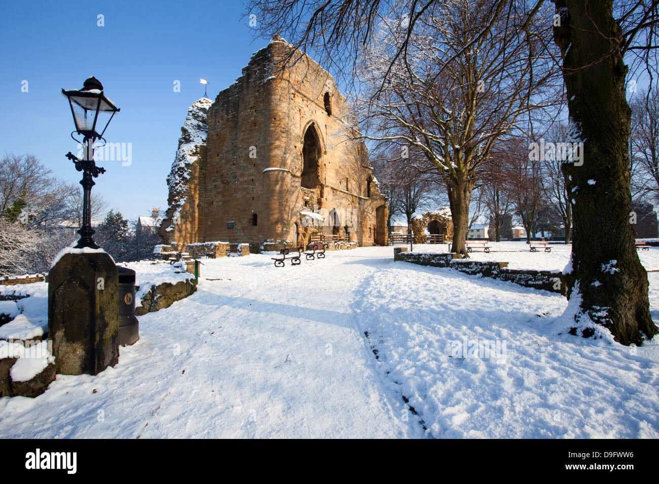 The Kings Tower at Knaresborough Castle in the snow Knaresborough, Yorkshire, England, UK Stock Photo