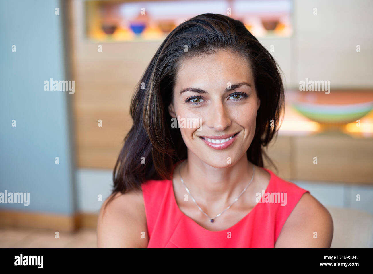 Portrait of a beautiful woman smiling Stock Photo - Alamy