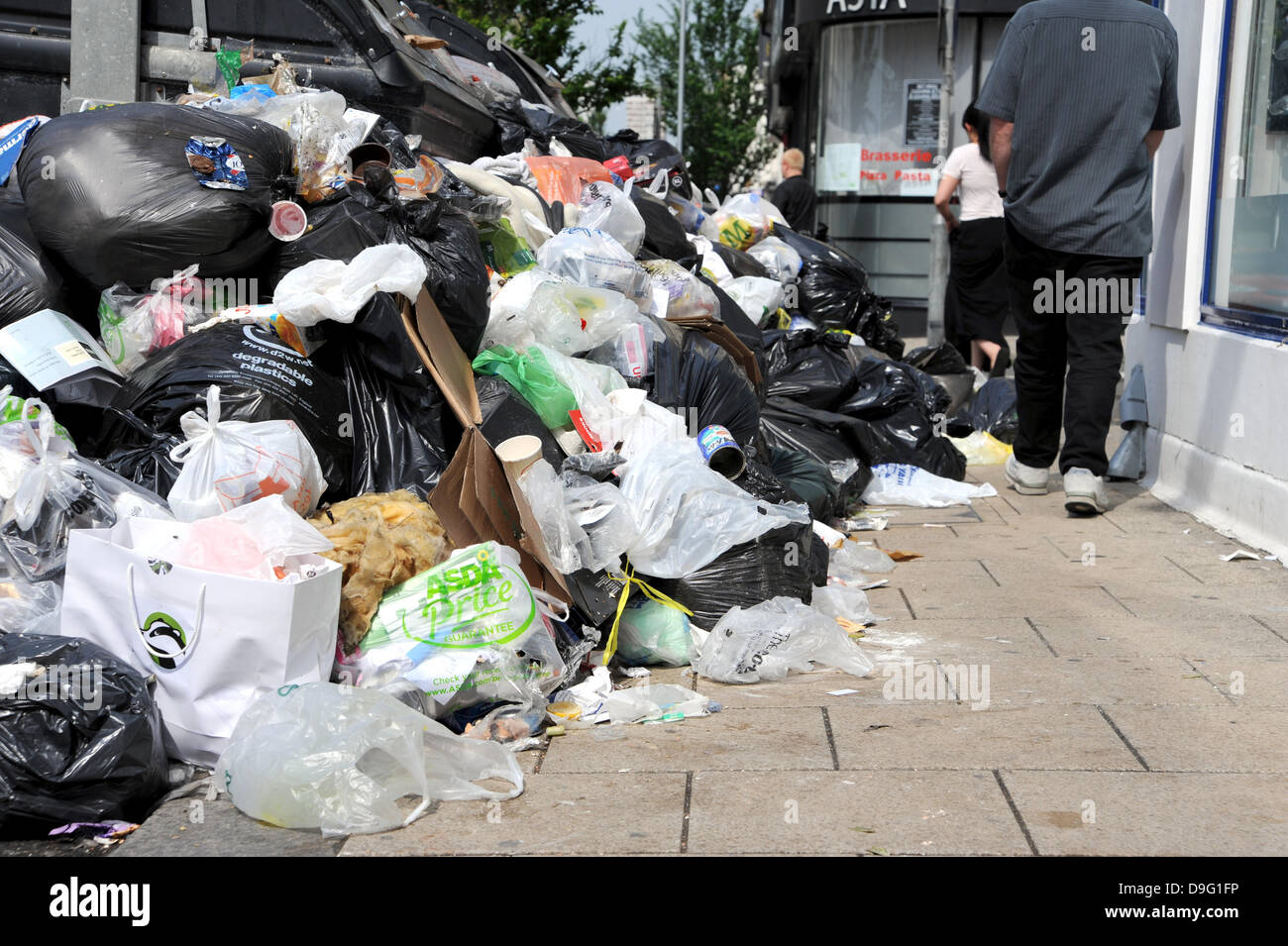 Brighton, UK. 19th June 2013. The scene in St James's Street Brighton