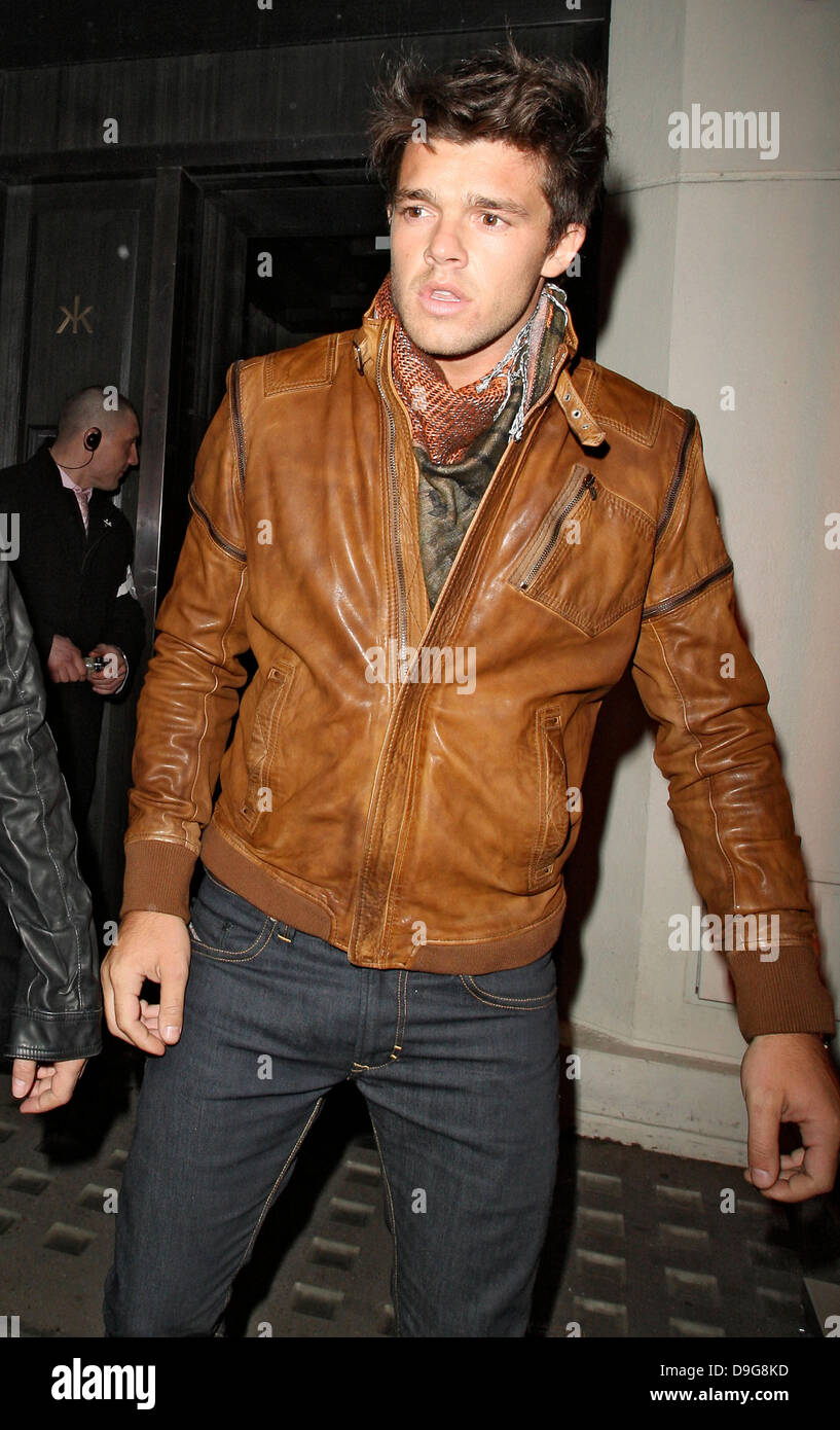 Argentinian model Leandro Penna leaving Hakkasan Mayfair London, England -  10.03.11 Stock Photo - Alamy