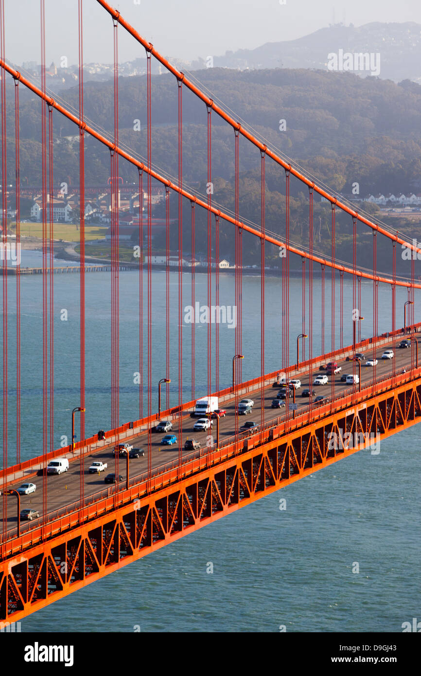 A view of a section of the Golden Gate Bridge towards downtown San Francisco. In California, USA. Stock Photo