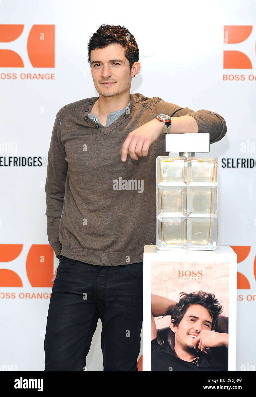 Orlando Bloom launches BOSS Orange Man at Selfridges. London, England Stock  Photo - Alamy