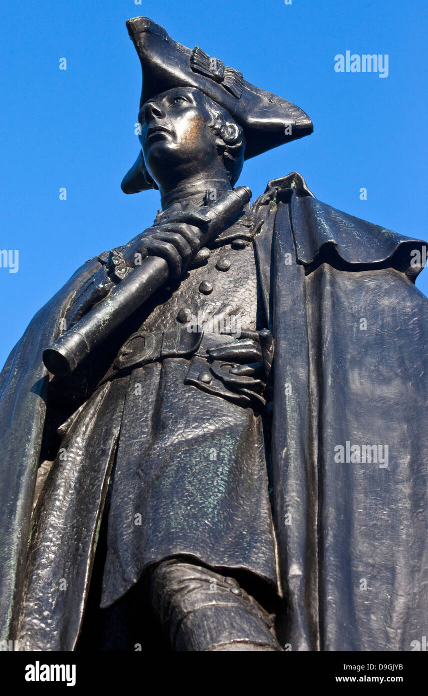 General James Wolfe Statue situated next to the Royal Observatory in Greenwich Park, London General James Wolfe Statue situated next to the Royal Observatory in Greenwich Park, London