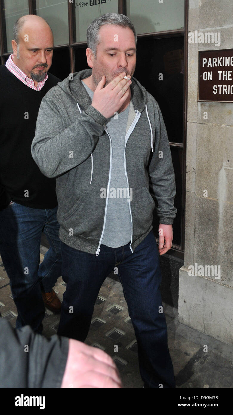 chris-moyles-has-a-cigarette-outside-the-bbc-radio-1-studios-after