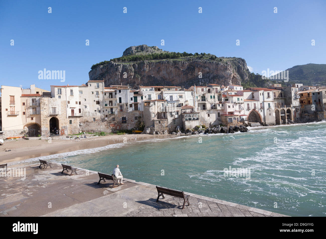 Old port and old town of cefalu hi-res stock photography and images - Alamy