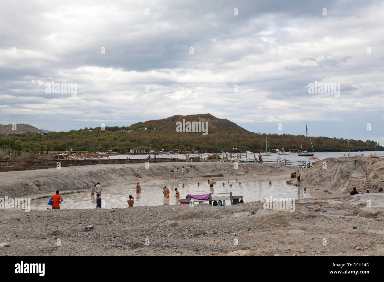 Vulcano mud italy hi-res stock photography and images - Alamy
