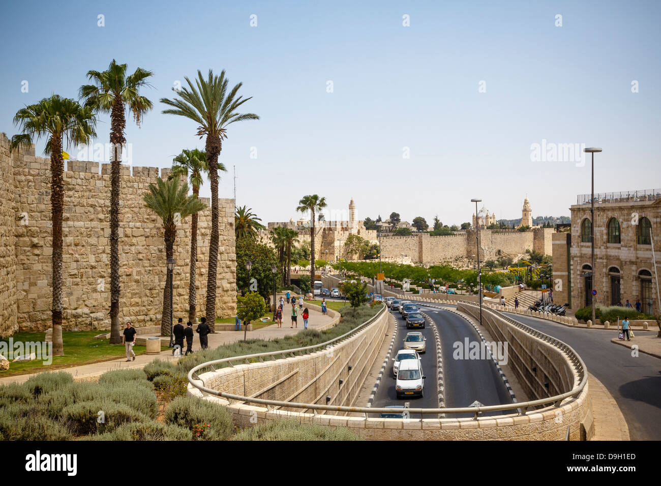 Old city walls jerusalem hi-res stock photography and images - Alamy