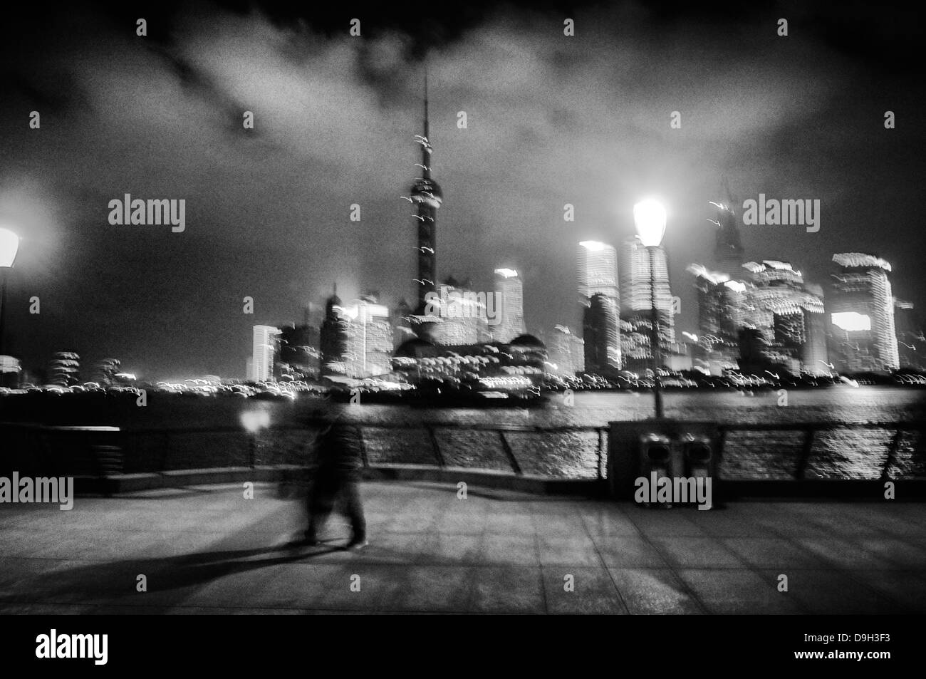 Bund shanghai black and white hi-res stock photography and images - Alamy