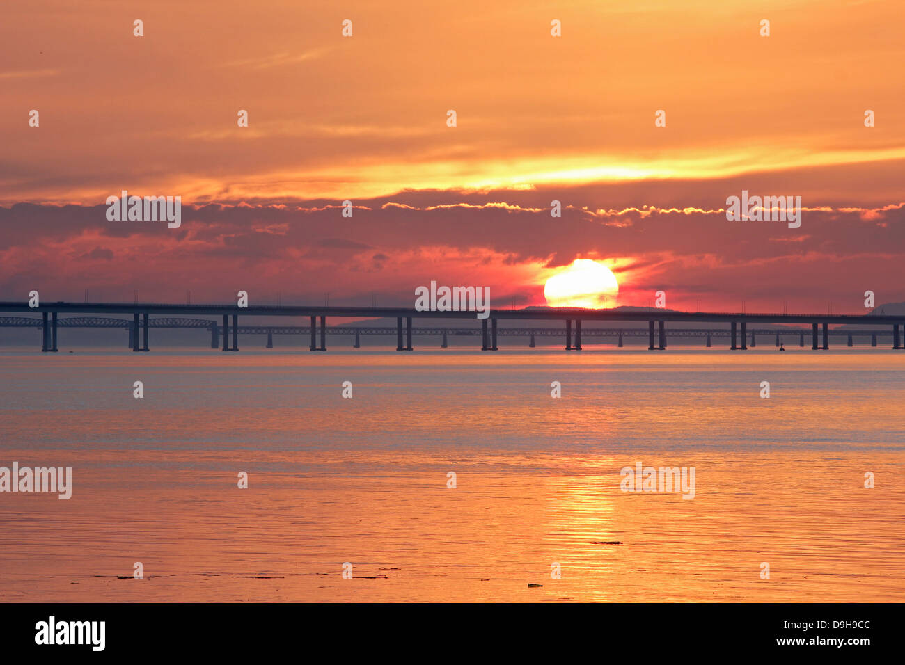 Sunset over the Firth of Tay, Dundee Stock Photo 57543596 Alamy
