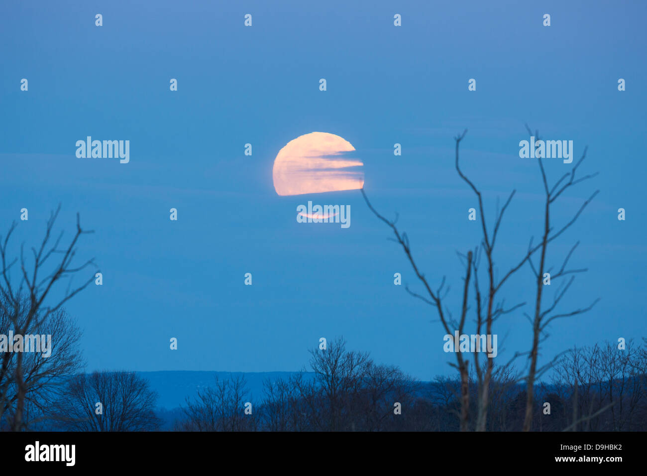 Full moon shape hi-res stock photography and images - Alamy