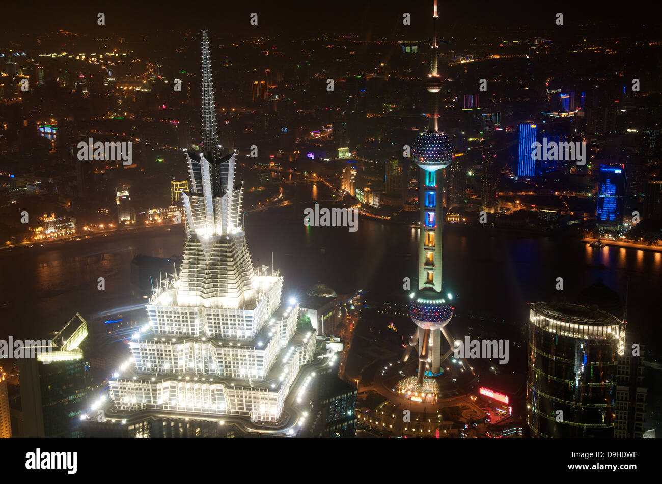 Shanghai night life hi-res stock photography and images - Alamy