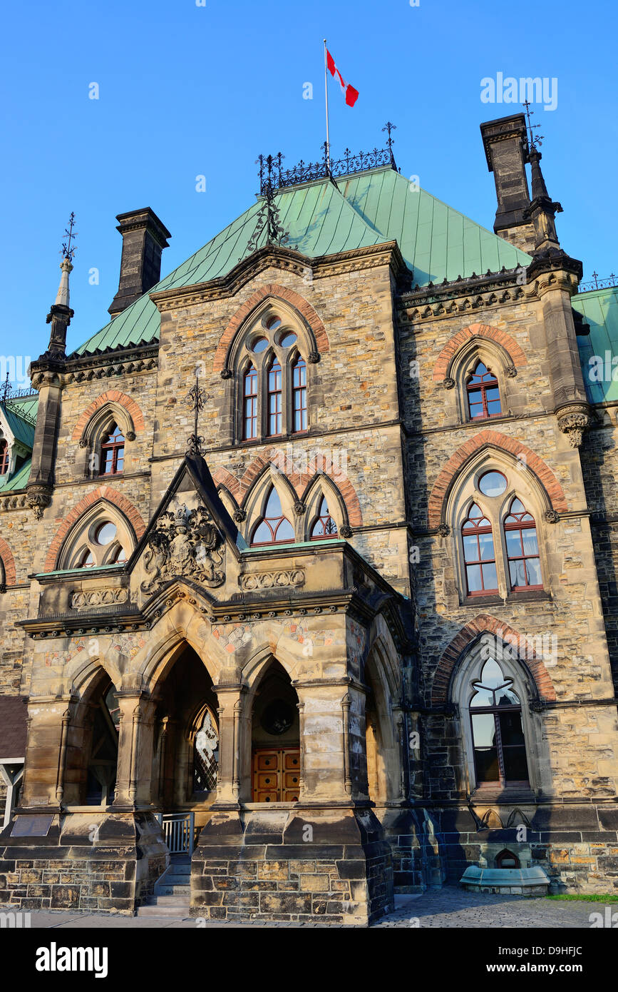 Historical urban architecture hi-res stock photography and images - Alamy