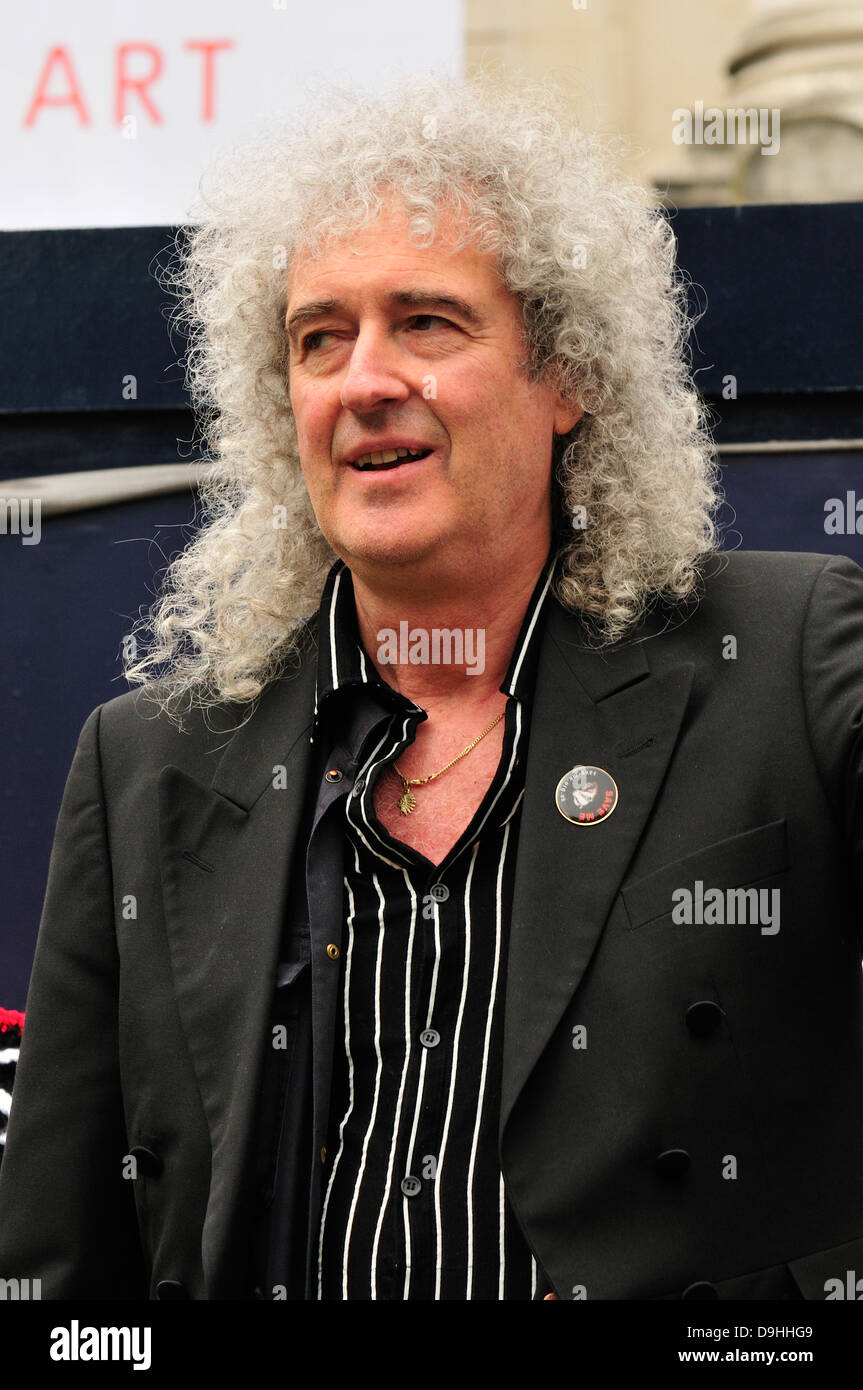 Brian May (Queen Guitarist) Speaking At The National March Against The ...