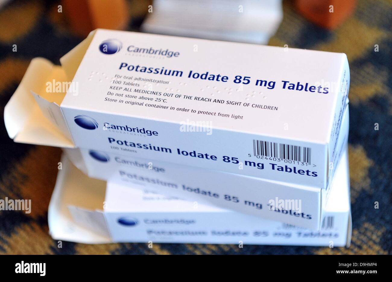 Potassium iodide pills hires stock photography and images Alamy