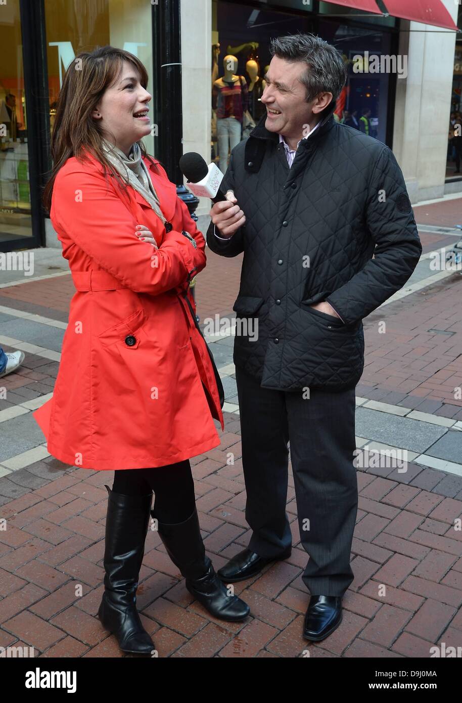 TV3 Morning Show presenter Martin King  interviewing shoppers on Grafton Street Dublin, Ireland - 30.03.11 Stock Photo